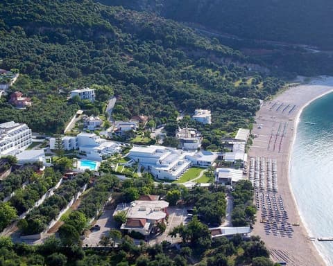  Lichnos Beach Hotel & Suites, 