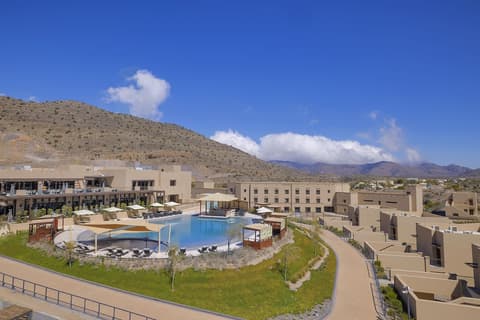 dusitD2 Naseem Resort, Jabal Akhdar, Indoor/outdoor pool