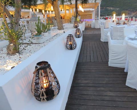  Lichnos Beach Hotel & Suites, 