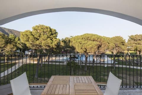 XOLD-Falkensteiner Resort Capo Boi Sardegna , 