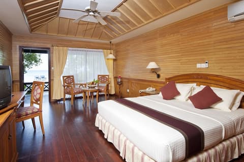 Royal Island Resort & Spa - World Explore, Room