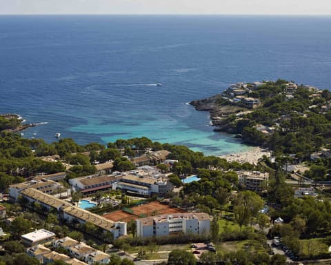 Beach Club Font de sa Cala, 