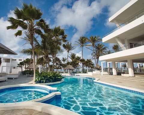 Barracuda Inn Beach Resort, 