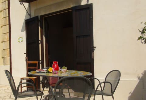 OLD333-La Corte del Sole - GATTINONI, Camera