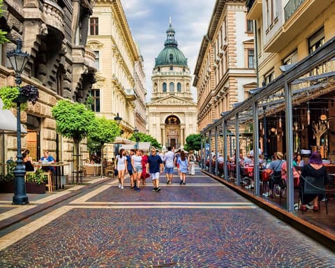 Capitali Imperiali dell’Europa Centrale Speciale Capodanno con cenone  partenza da Praga e ritorno Budapest