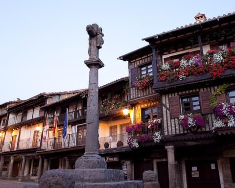 Navidad en Salamanca y La Alberca: Encanto y Tradición en Cada Rincón