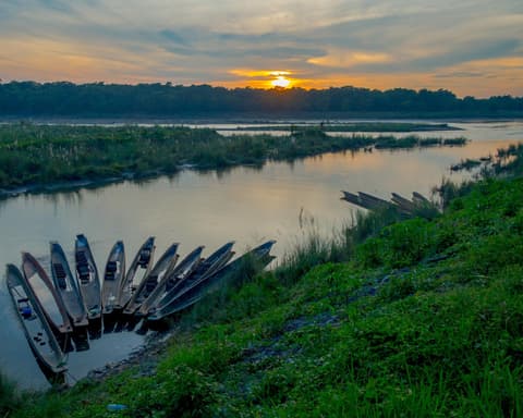 NEPAL, TEMPLOS Y SAFARI (Privado) (Domingo, Jueves, Lunes, Martes, Sábado, Viernes, Miércoles)