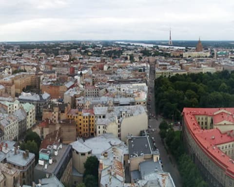 (AL) Países Bálticos (llegada y salida Riga)