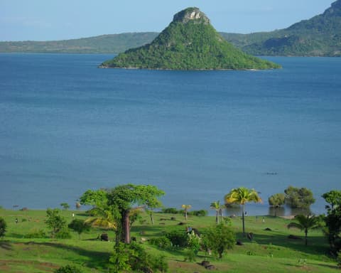 MADAGASCAR: NORTE COLORIDO