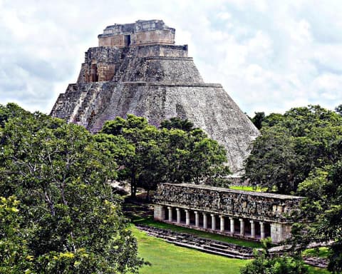 MIXCOATL E MONDI MAYA