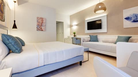 Mangia's Pollina Resort, 