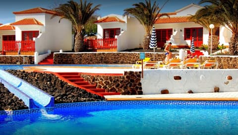 Castillo Beach Club35610, 