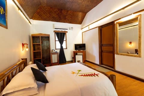 The Wild Orchid Resort, 