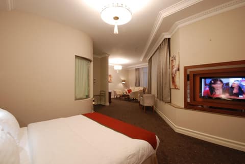 Batumi World Palace, 