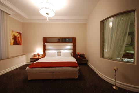 Batumi World Palace, 