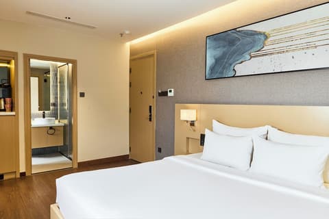 Central Park Saigon Hotel, 