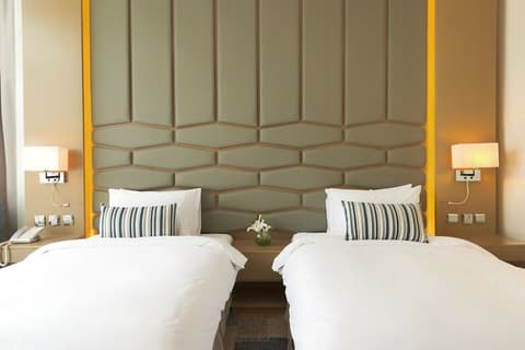 Canal Central Business Bay, Room