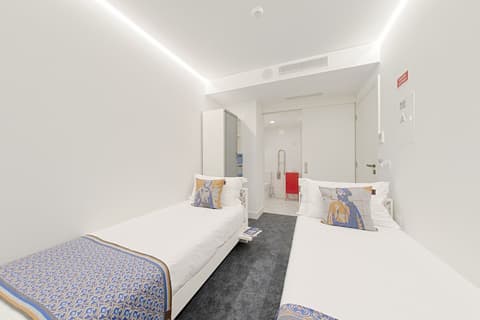 Histórias por Metro Quadrado, Room