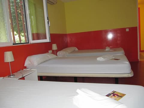 Feetup Garden House Hostel Barcelona, Room