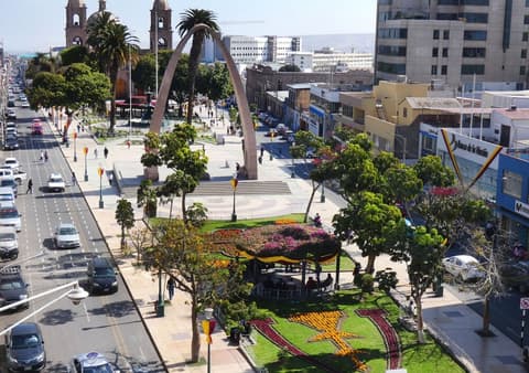 Hotel Plaza, Exterior