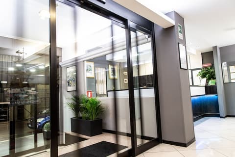 Hotel Berlino, Interior entrance