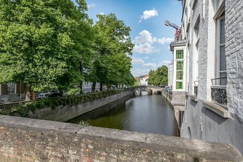 Bryghia Hotel, Exterior