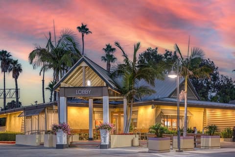 Best Western Seven Seas, Exterior