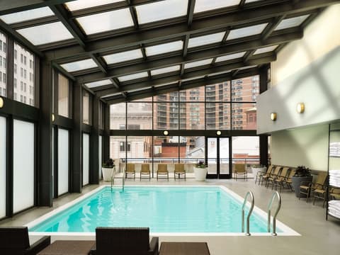 DoubleTree by Hilton Philadelphia Center City, Pool