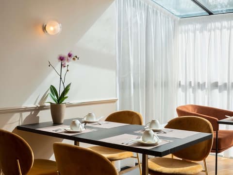 Mercure Versailles Paris Ouest, Breakfast area