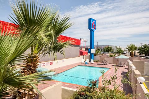Motel 6 El Paso, TX - Airport - Fort Bliss, Outdoor pool