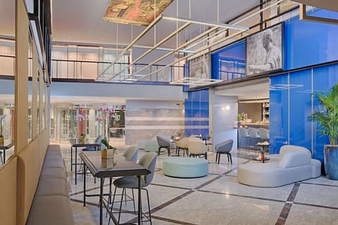 NH Napoli Panorama, Lobby