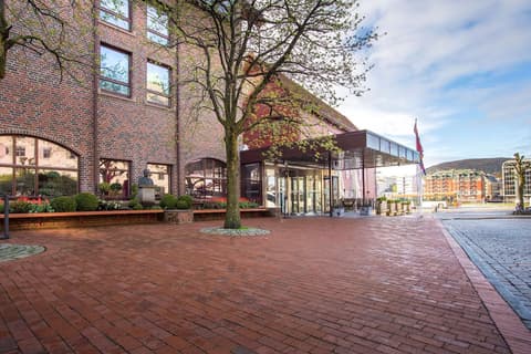 Radisson Blu Royal Hotel, Bergen, Property entrance