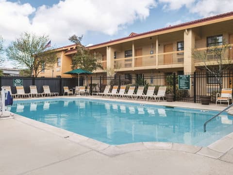 La Quinta Inn by Wyndham New Orleans West Bank / Gretna, Pool