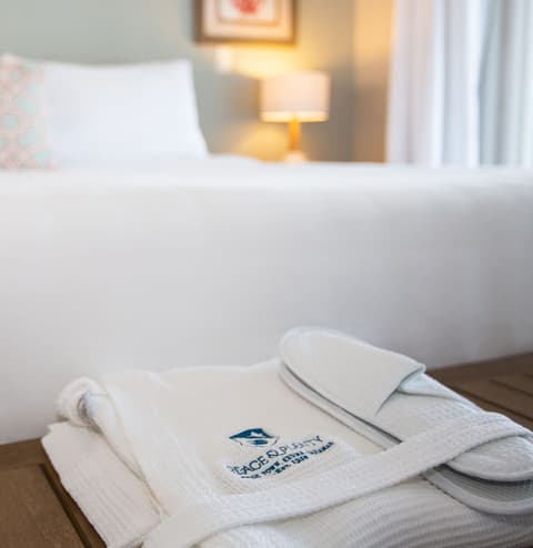 Peace and Plenty Resort, Room