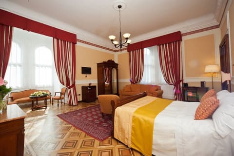 Bristol Palace Hotel, Room