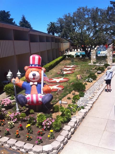 Americas Best Value Presidents Inn on Munras, Property amenity