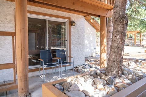 Banff Rocky Mountain Resort, Terrace/patio