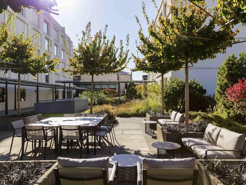 Pullman Basel Europe, Miscellaneous