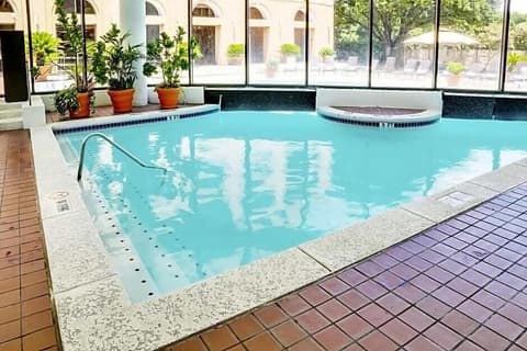 Austin Southpark Hotel, Pool