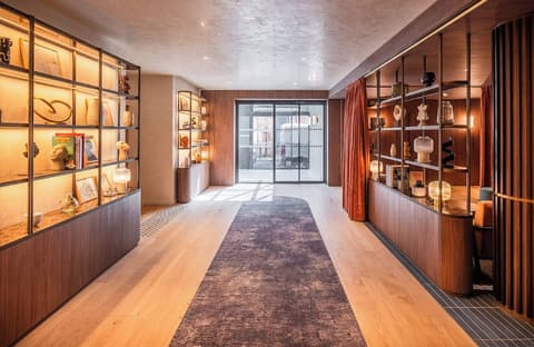 Hôtel Burdigala by Inwood Hotels, Interior entrance