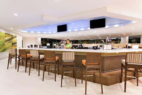 Holiday Inn Miami West - Airport Area by IHG, Bar (on property)