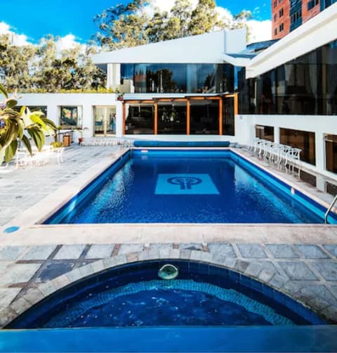 Oro Verde Cuenca, Pool