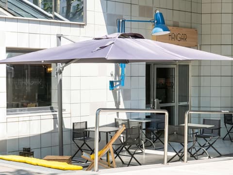 Hôtel Mercure Lyon Centre Lumière, Miscellaneous