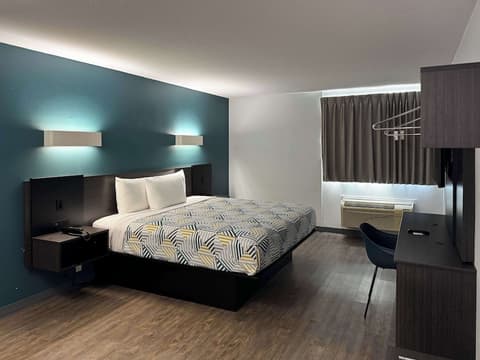 Motel 6 Carson, CA, Room