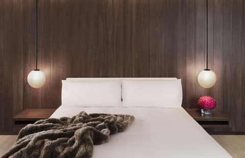 The London EDITION, Room