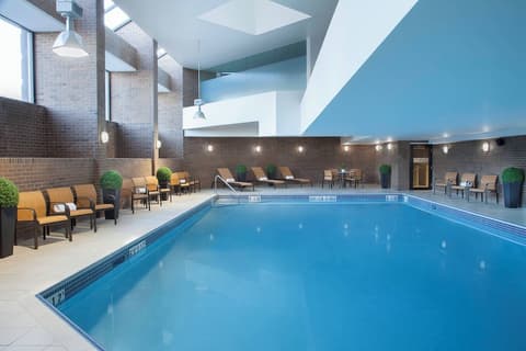 Courtyard by Marriott Toronto Northeast/Markham, Pool