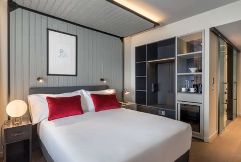 Canopy by Hilton Madrid Castellana, Room