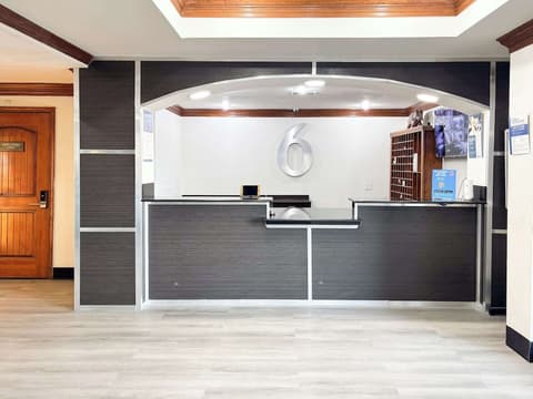 Studio 6 Irving, TX – DFW North, Lobby