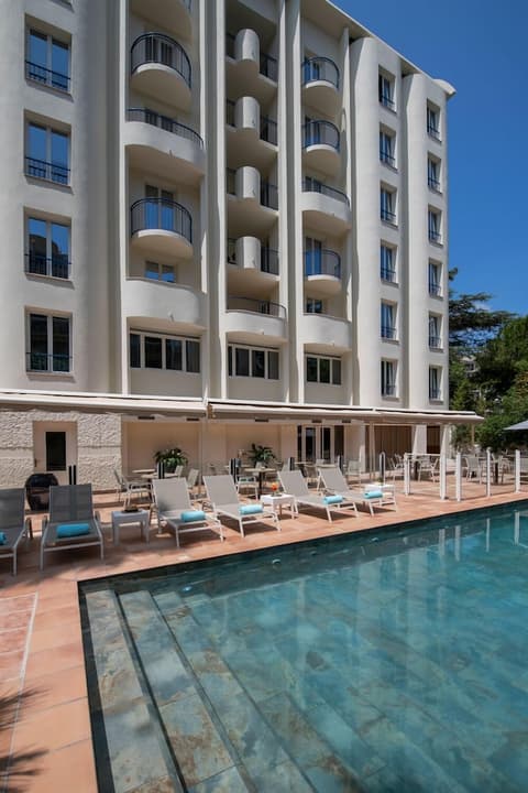 Hotel Amarante Cannes, Pool