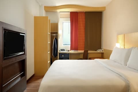 Ibis Birmingham New Street Station Hotel, Room